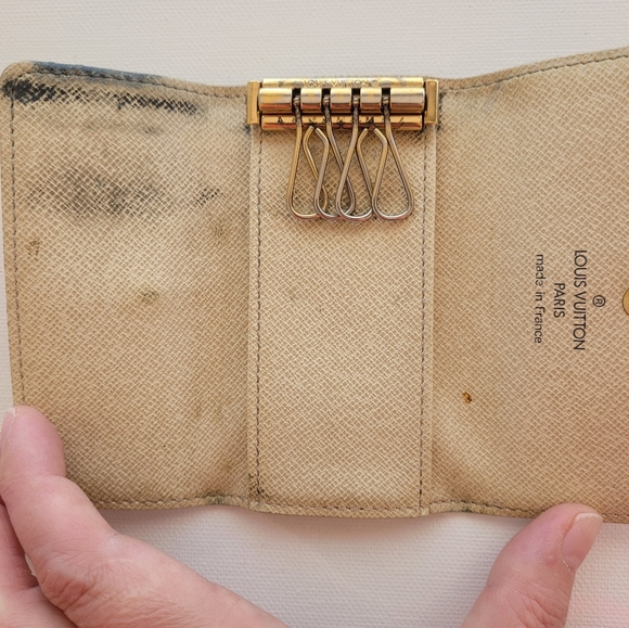 Louis Vuitton Damier Azur Multicles 4 Key Holder 🔑 - Picture 9 of 16